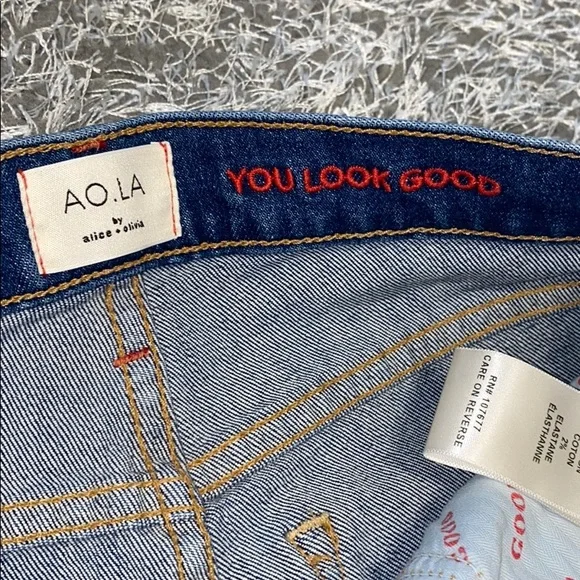 Alice + Olivia AO LA High Waisted rise button fly Ripped denim Skinny Jeans